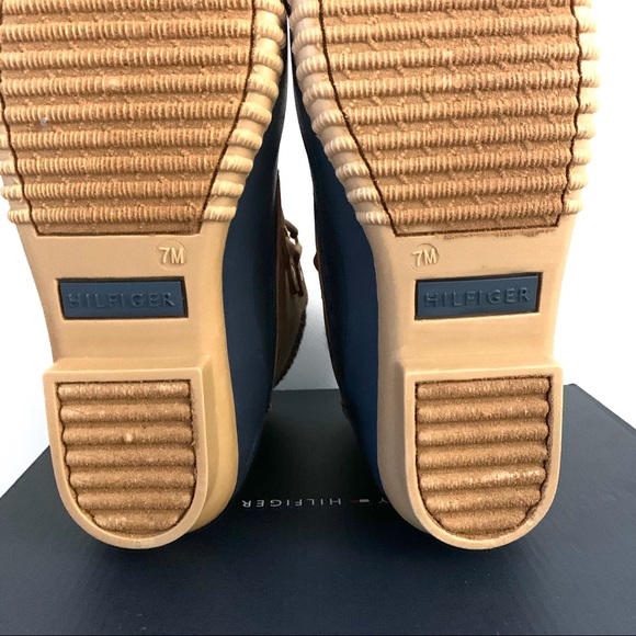 Tommy Hilfiger Roza3 Duck Boot - Picture 9 of 9